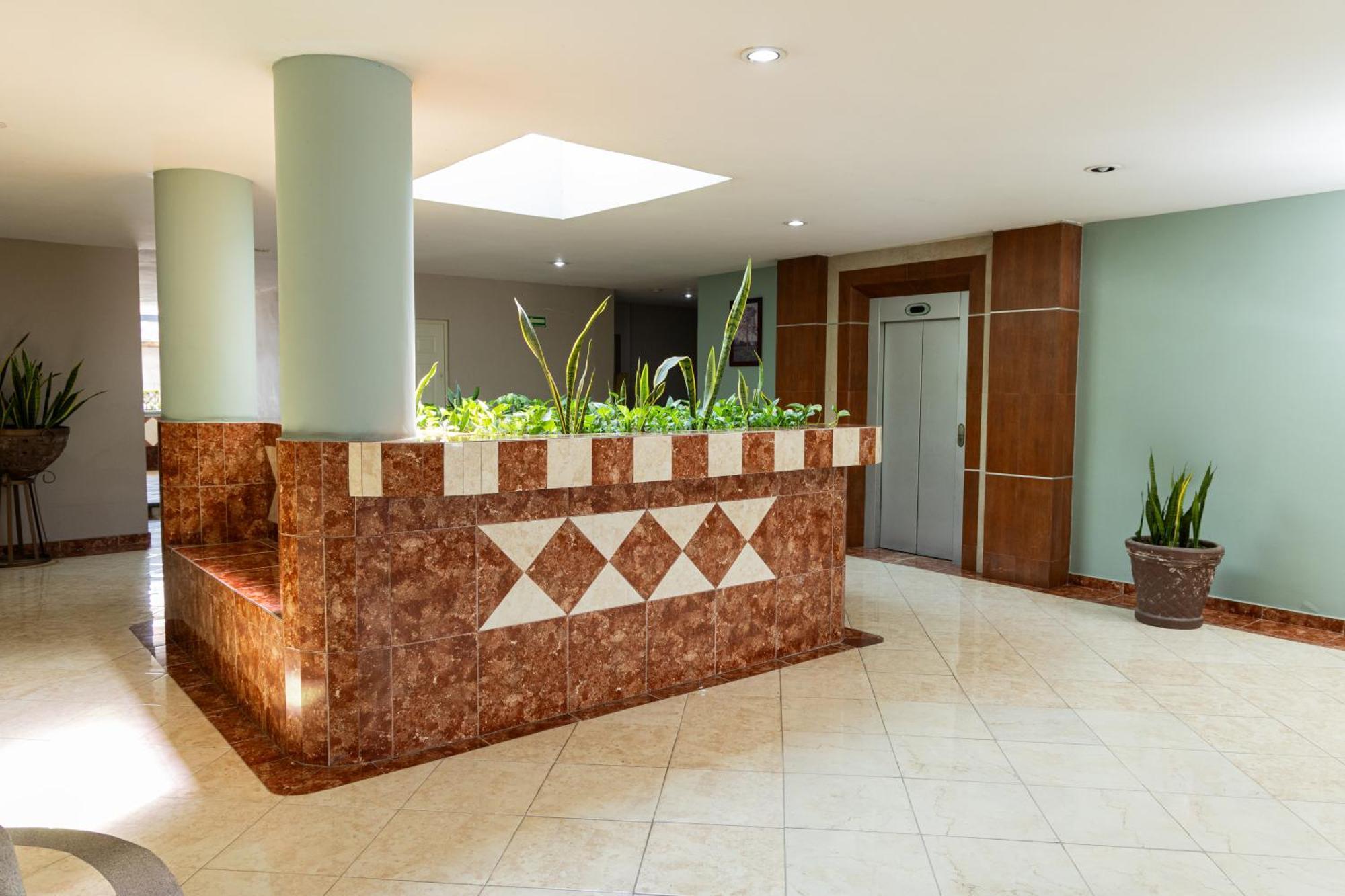 Hotel San Juan Centro Виляермоса Екстериор снимка