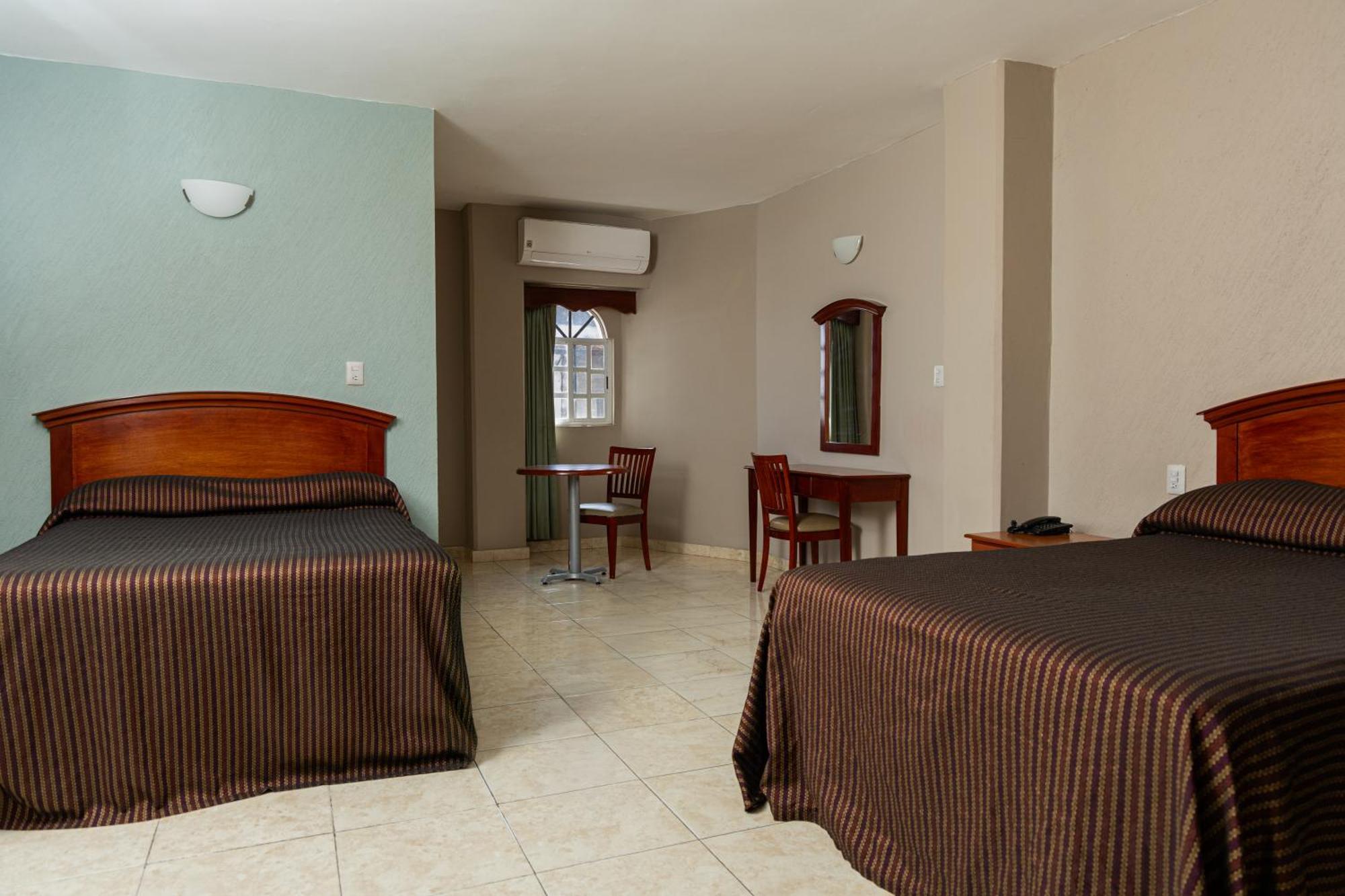 Hotel San Juan Centro Виляермоса Екстериор снимка